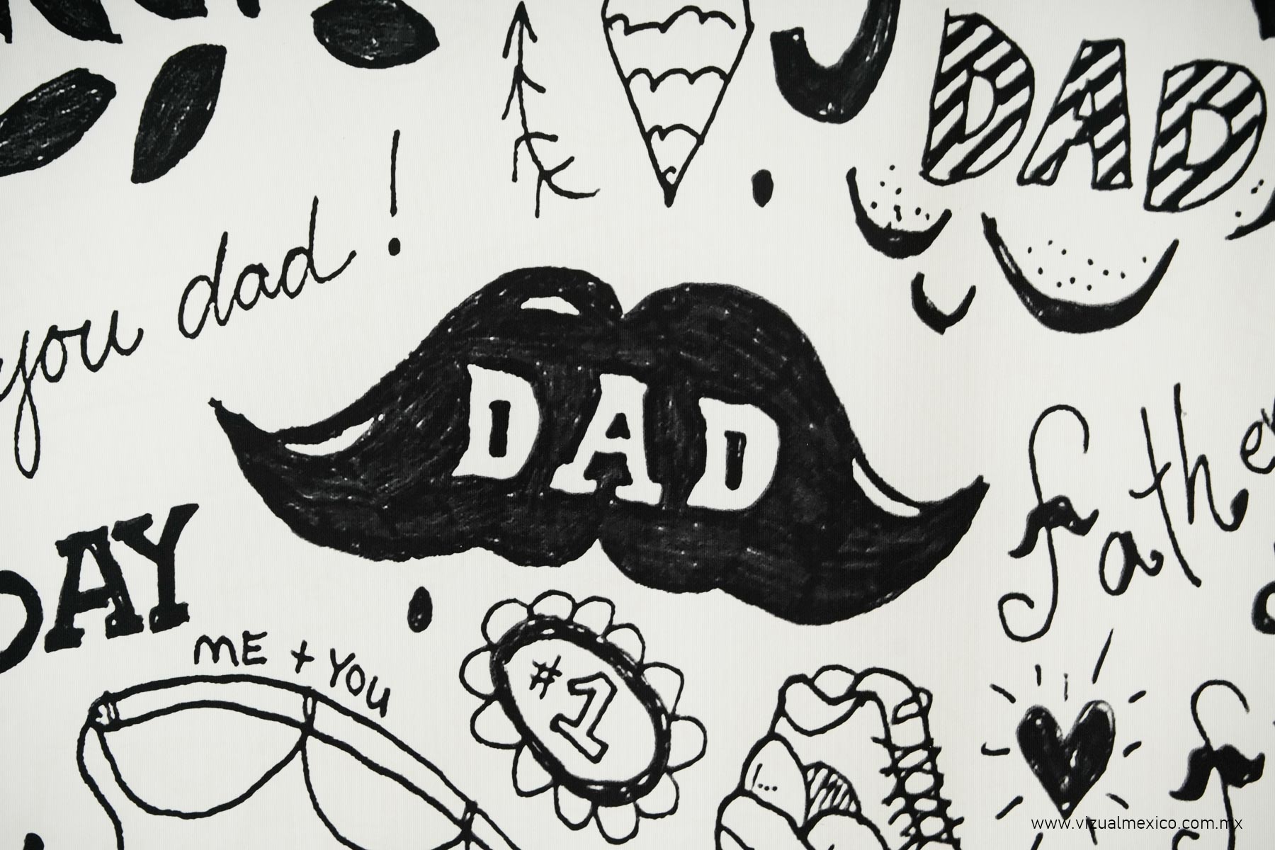Set creativo estilo chalkboard (gis) para fotografía infantil y familiar en estudio de Metepec